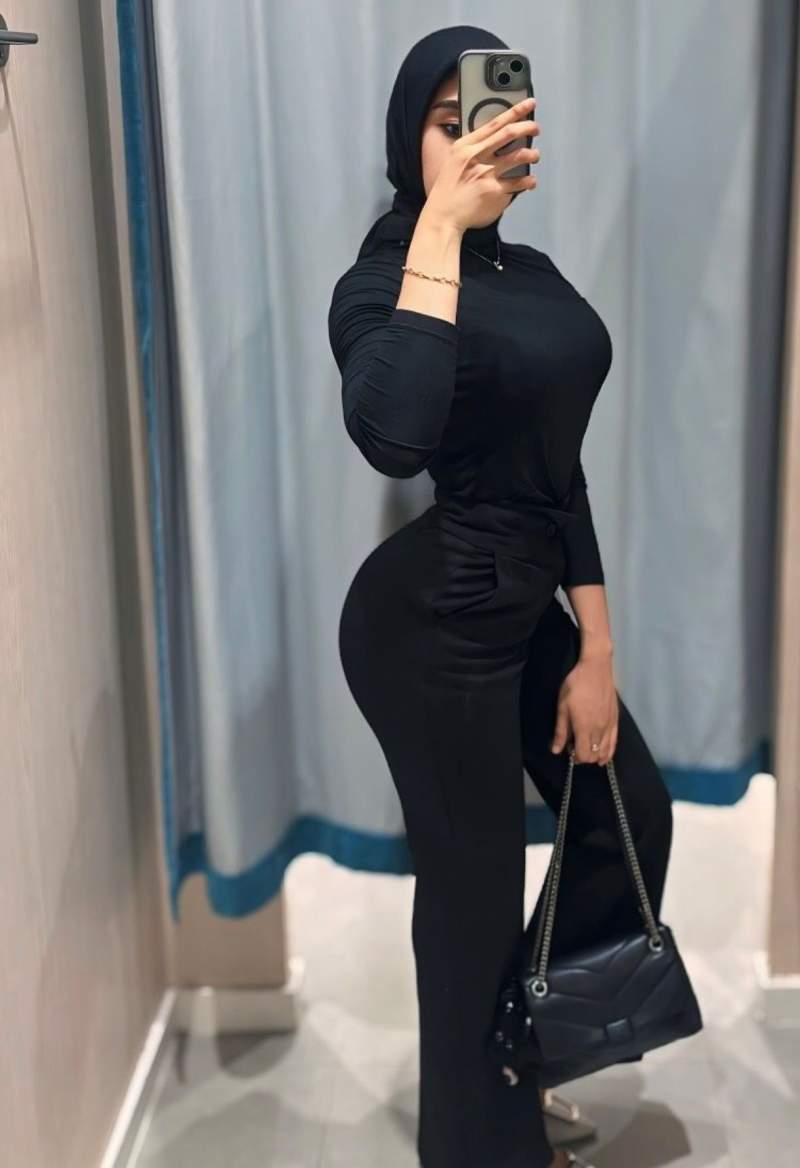 Özge İstanbul Escort