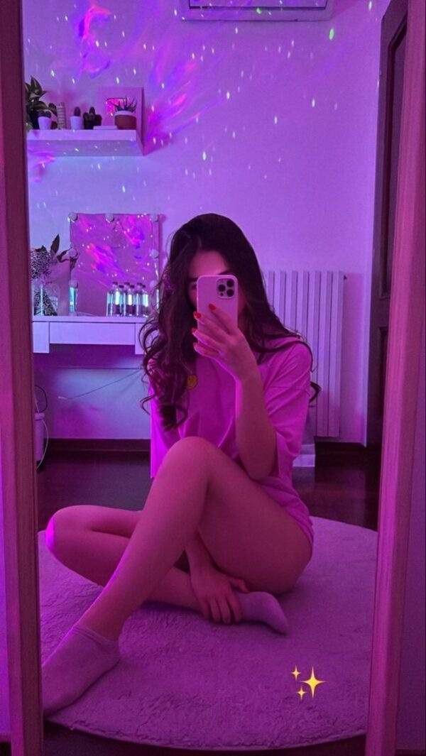 Gülay İstanbul Escort