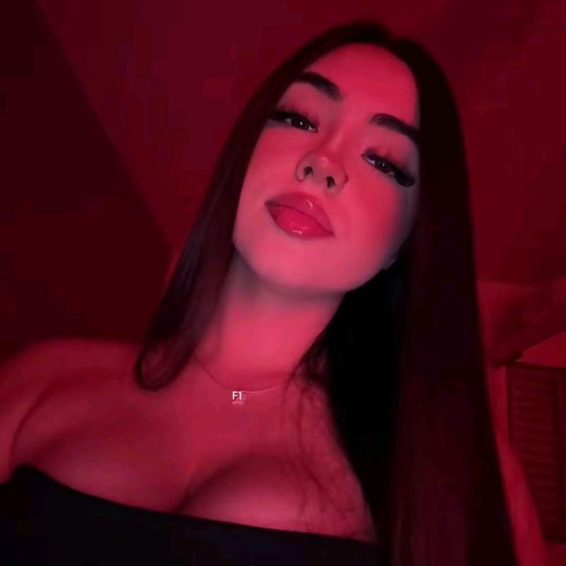 Nil İstanbul Escort