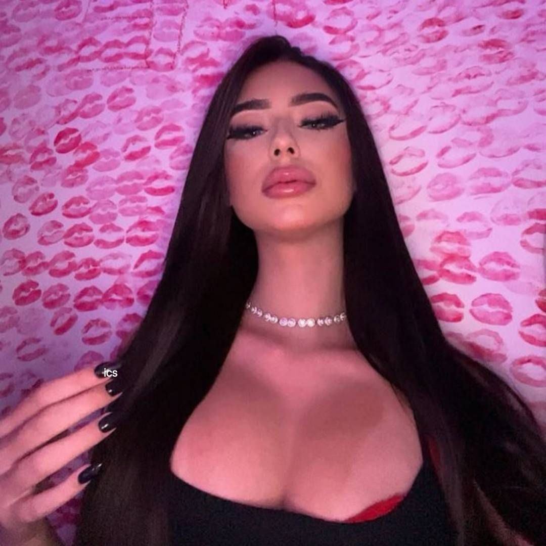 Nil - Esenyurt Escort